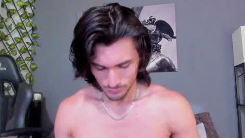 Axel online show from 01.15.25