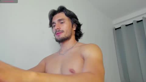 Axel online show from 09.26.25