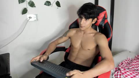 axel_rosse2 online show from 11.24.25