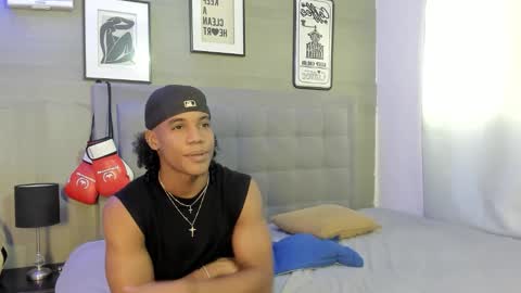 Snapshot of axel_silva3 chatting on 09.18.25 AXEL SILVA online show from 09.18.25