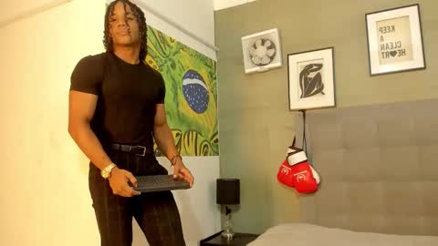 Snapshot of axel_silva3 chatting on 09.19.25 AXEL SILVA online show from 09.19.25