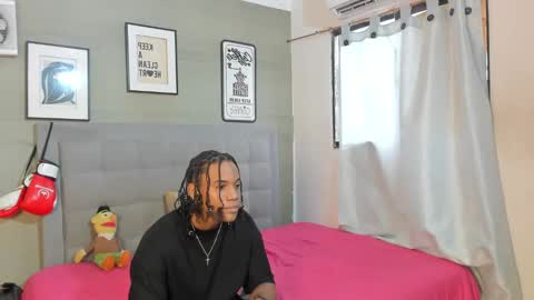 Snapshot of axel_silva3 chatting on 09.25.25 AXEL SILVA online show from 09.25.25