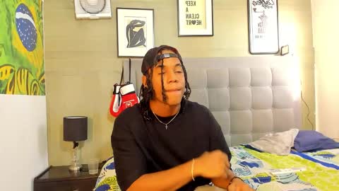 Snapshot of axel_silva3 chatting on 10.01.25 AXEL SILVA online show from 10.01.25