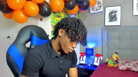 Snapshot of axel_silva3 chatting on 11.01.25 AXEL SILVA online show from 11.01.25