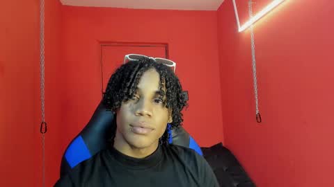 Snapshot of axel_silva3 chatting on 02.14.26 AXEL SILVA online show from 02.14.26