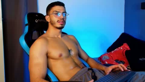 axel stein NEW ACCOUNT online show from 02.14.25