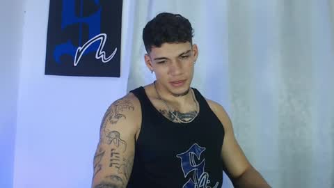 INDEPENDENT MODEL  online show from 02.05.25