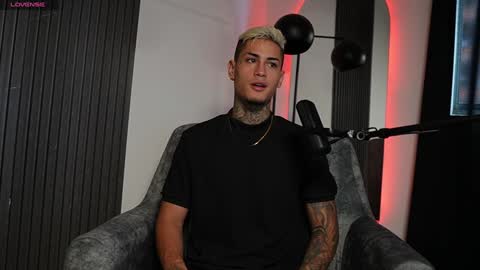 Agustin online show from 12.10.24