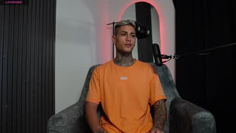 Agustin online show from 12.31.24