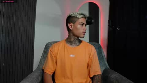 Agustin online show from 01.07.25