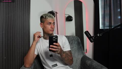 Agustin online show from 01.13.25