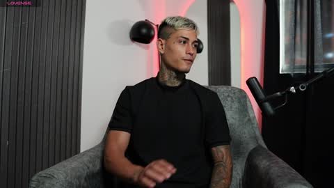 Agustin online show from 01.14.25