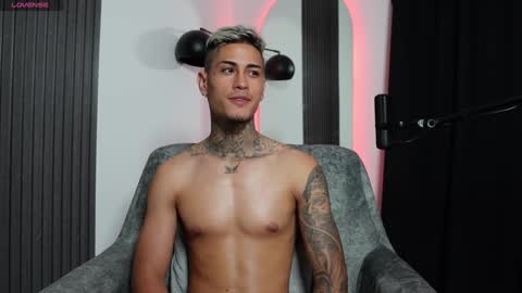 Agustin online show from 01.25.25