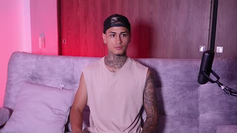 Agustin online show from 01.27.25