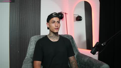 Agustin online show from 01.31.25