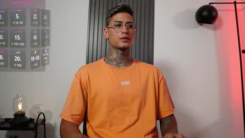 Agustin online show from 03.11.25