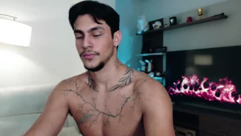 Snapshot of axelblack7 chatting on 04.12.26 axelblack7 online show from 04.12.26