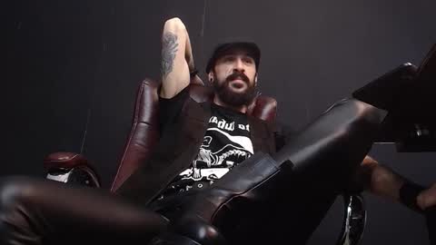 AxelColton online show from 02.08.25