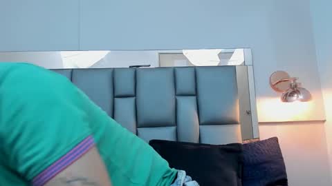    online show from 01.09.25