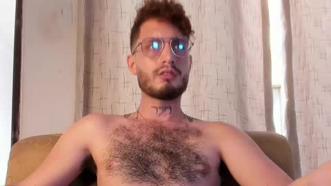 Snapshot of axelg_rose chatting on 02.22.25    online show from 02.22.25