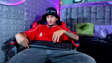 Axell Cross2 online show from 07.03.26