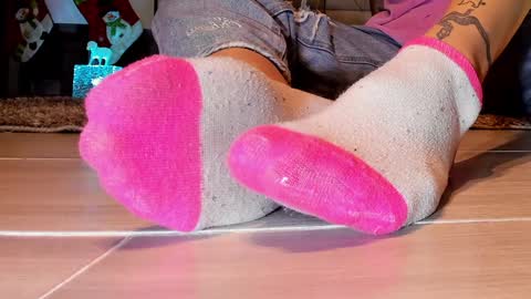 Snapshot of axellcollins chatting on 12.25.24 im your little femboy  ALEX   online show from 12.25.24