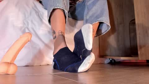 Snapshot of axellcollins chatting on 12.29.24 im your little femboy  ALEX   online show from 12.29.24