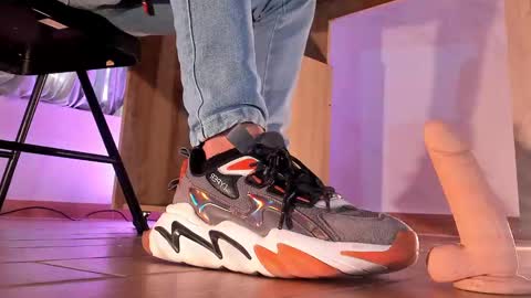 Snapshot of axellcollins chatting on 02.12.25 im your little femboy  ALEX   online show from 02.12.25