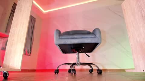 Snapshot of axellcollins chatting on 02.23.25 im your little femboy  ALEX   online show from 02.23.25