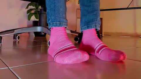 Snapshot of axellcollins chatting on 09.18.25 im your little femboy  ALEX   online show from 09.18.25