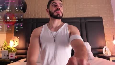 Axel Thompsom online show from 10.18.25