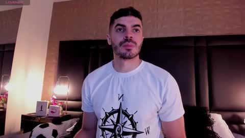 Axel Thompsom online show from 11.06.25