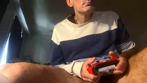 axion13 online show from 11.10.25