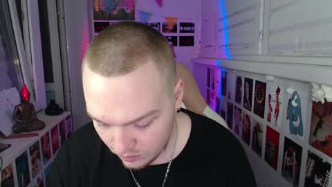 Snapshot of axxxturel chatting on 12.03.24 Ian skinny Slawa online show from 12.03.24