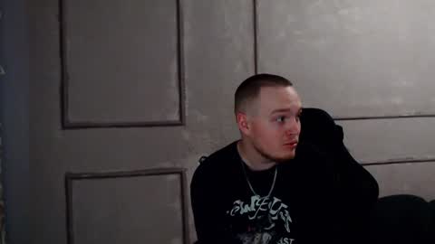 Snapshot of axxxturel chatting on 12.04.24 Ian skinny Slawa online show from 12.04.24
