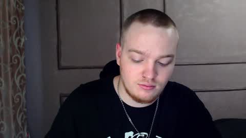 Snapshot of axxxturel chatting on 12.06.24 Ian skinny Slawa online show from 12.06.24