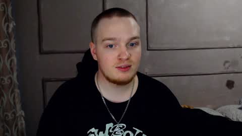 Snapshot of axxxturel chatting on 12.08.24 Ian skinny Slawa online show from 12.08.24