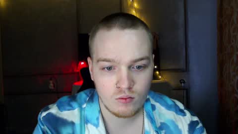 Snapshot of axxxturel chatting on 12.12.24 Ian skinny Slawa online show from 12.12.24