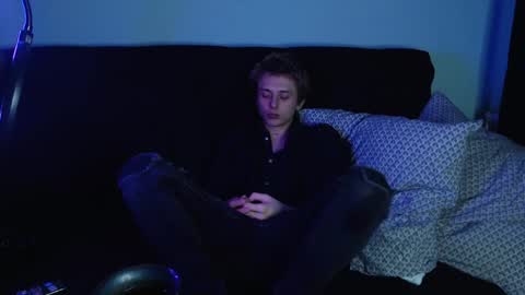 Snapshot of axxxturel chatting on 12.13.24 Ian skinny Slawa online show from 12.13.24