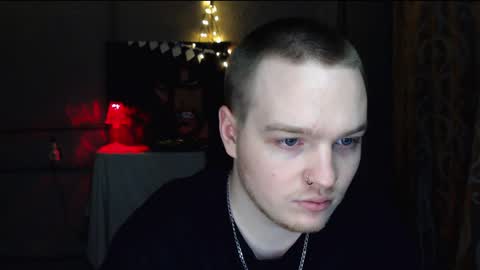 Snapshot of axxxturel chatting on 12.20.24 Ian skinny Slawa online show from 12.20.24