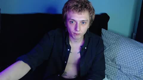 Snapshot of axxxturel chatting on 12.20.24 Ian skinny Slawa online show from 12.20.24