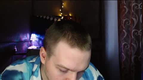 Snapshot of axxxturel chatting on 12.21.24 Ian skinny Slawa online show from 12.21.24