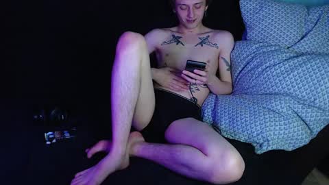 Snapshot of axxxturel chatting on 12.21.24 Ian skinny Slawa online show from 12.21.24