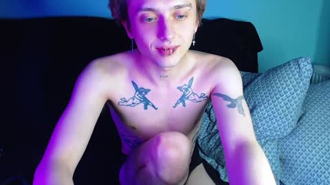 Snapshot of axxxturel chatting on 12.22.24 Ian skinny Slawa online show from 12.22.24