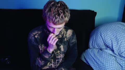 Snapshot of axxxturel chatting on 12.24.24 Ian skinny Slawa online show from 12.24.24