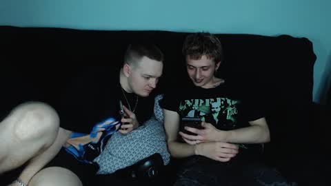 Snapshot of axxxturel chatting on 01.06.25 Ian skinny Slawa online show from 01.06.25