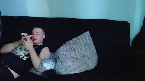 Snapshot of axxxturel chatting on 01.08.25 Ian skinny Slawa online show from 01.08.25