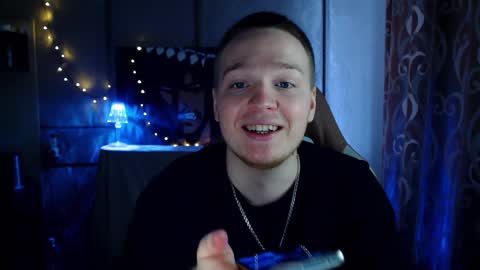 Snapshot of axxxturel chatting on 02.03.25 Ian skinny Slawa online show from 02.03.25