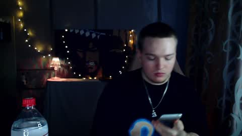 Snapshot of axxxturel chatting on 02.03.25 Ian skinny Slawa online show from 02.03.25