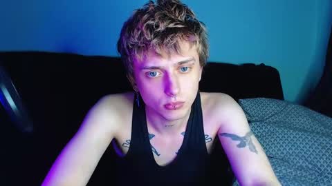 Snapshot of axxxturel chatting on 02.14.25 Ian skinny Slawa online show from 02.14.25